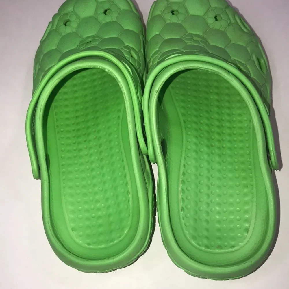 10/$50 Water Shoes Made In México  Size 23 Unisex Size 4